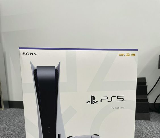 男子急售PS5! 買家「問出原因」全網幫QQ:老婆還是分得出來