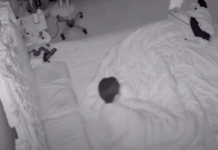 辛酸! 單親爸工作到半夜「放兒自己睡」 監視器曝「5歲兒獨自哭醒」:誰能抱我睡覺?