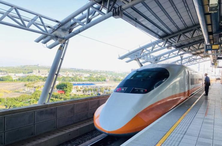 「最該拆」的高鐵站在哪?在地人一面倒選這裡:搭別站去還更快